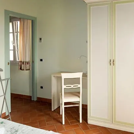 Diano Evigno Sleeps 17 Pool Air Con Wifi Holiday home *