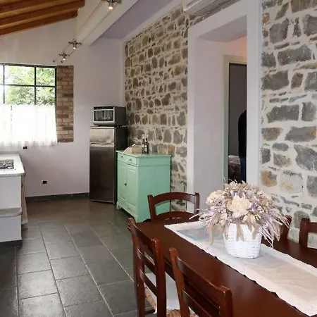 Diano Evigno Sleeps 17 Pool Air Con Wifi Holiday home *