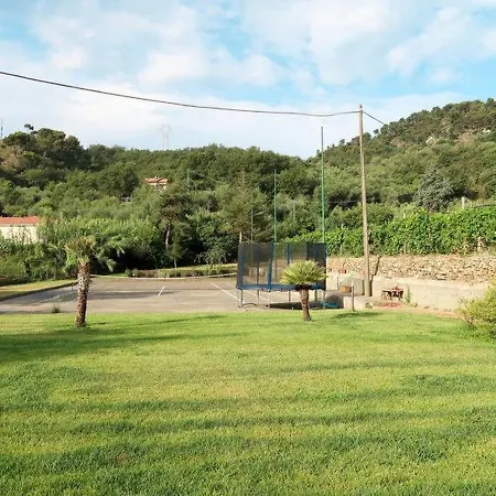 Diano Evigno Sleeps 17 Pool Air Con Wifi Holiday home Diano Borello