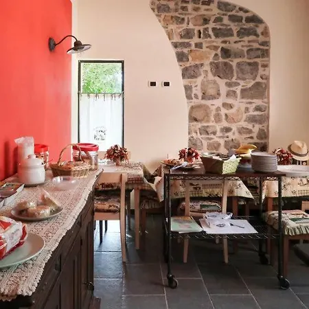 Diano Evigno Sleeps 17 Pool Air Con Wifi *