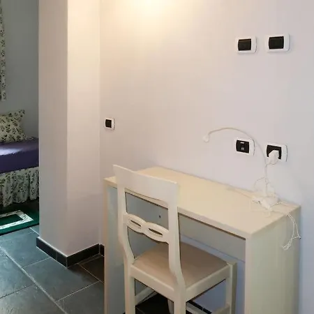 Diano Evigno Sleeps 17 Pool Air Con Wifi *