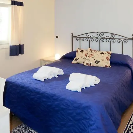 Diano Evigno Sleeps 17 Pool Air Con Wifi *